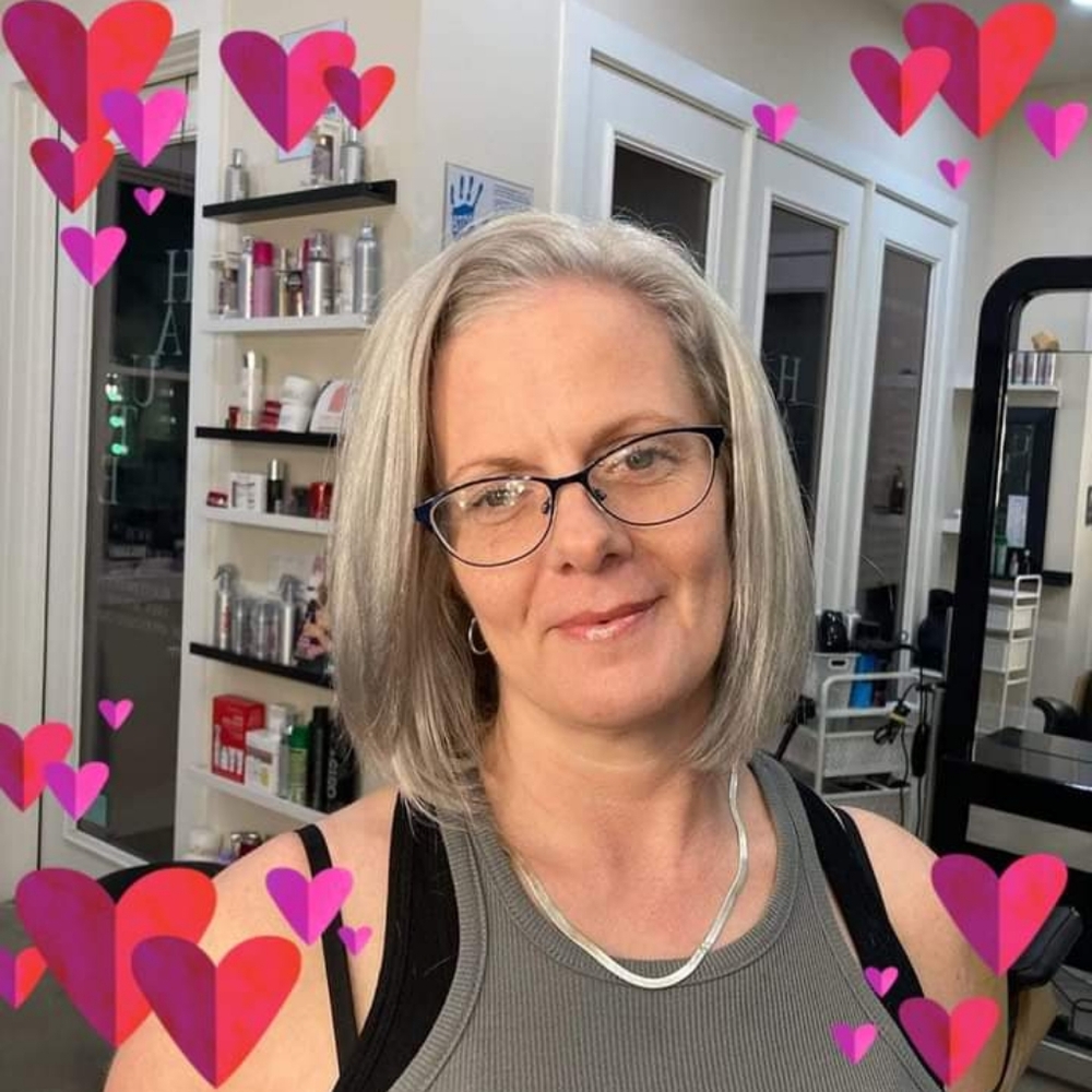 Meet your Posher, Allison.